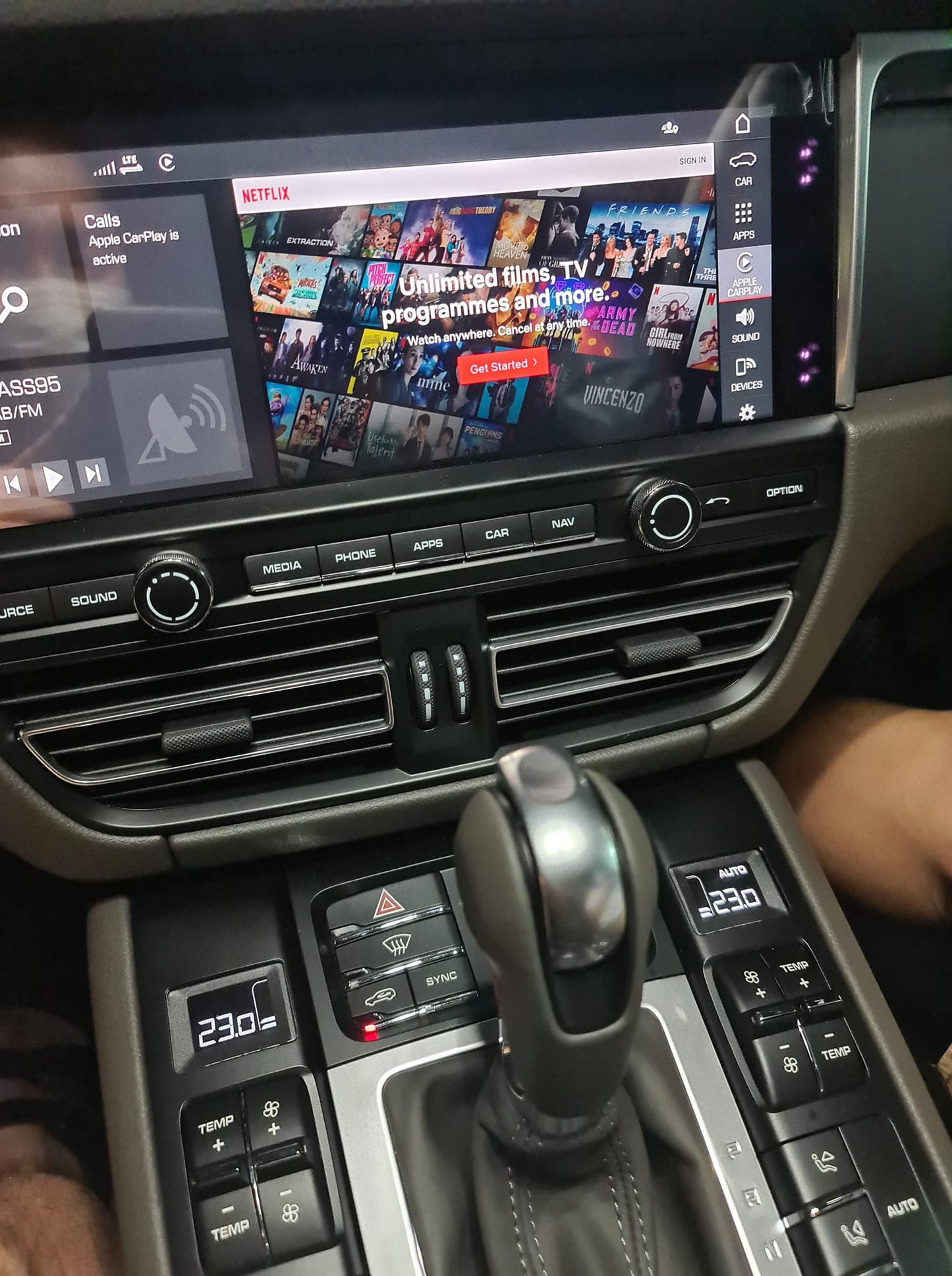 Youtube &amp; Netflix AI-Box voor Porsche 